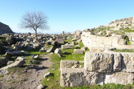 In den Ruinen von Pergamon.