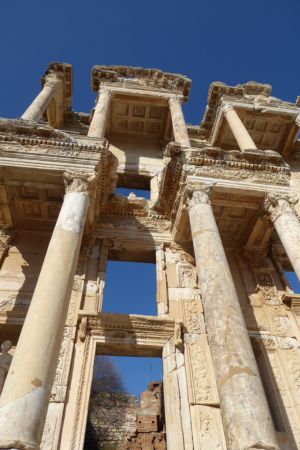 Der Eingang der Celsus-Bibliothek.