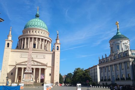 Blick auf den Alten Markt in Potsdam.