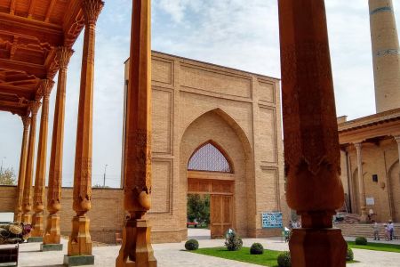 Moschee im Hazrati-Imam-Komplex in Taschkent, Usbekistan.