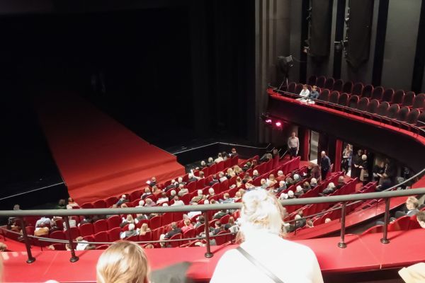 Blick in den Zuschauerraum des Münchener Residenztheaters.