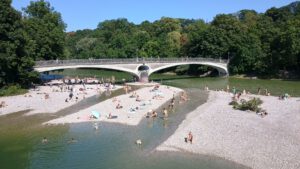 12 von 12 – August 2025: Let Them Eat Cake … Or Whatever